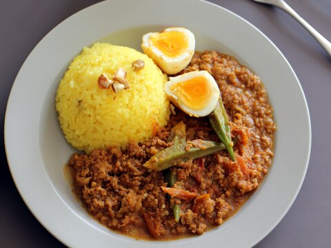 トマトとオクラのそぼろカレー